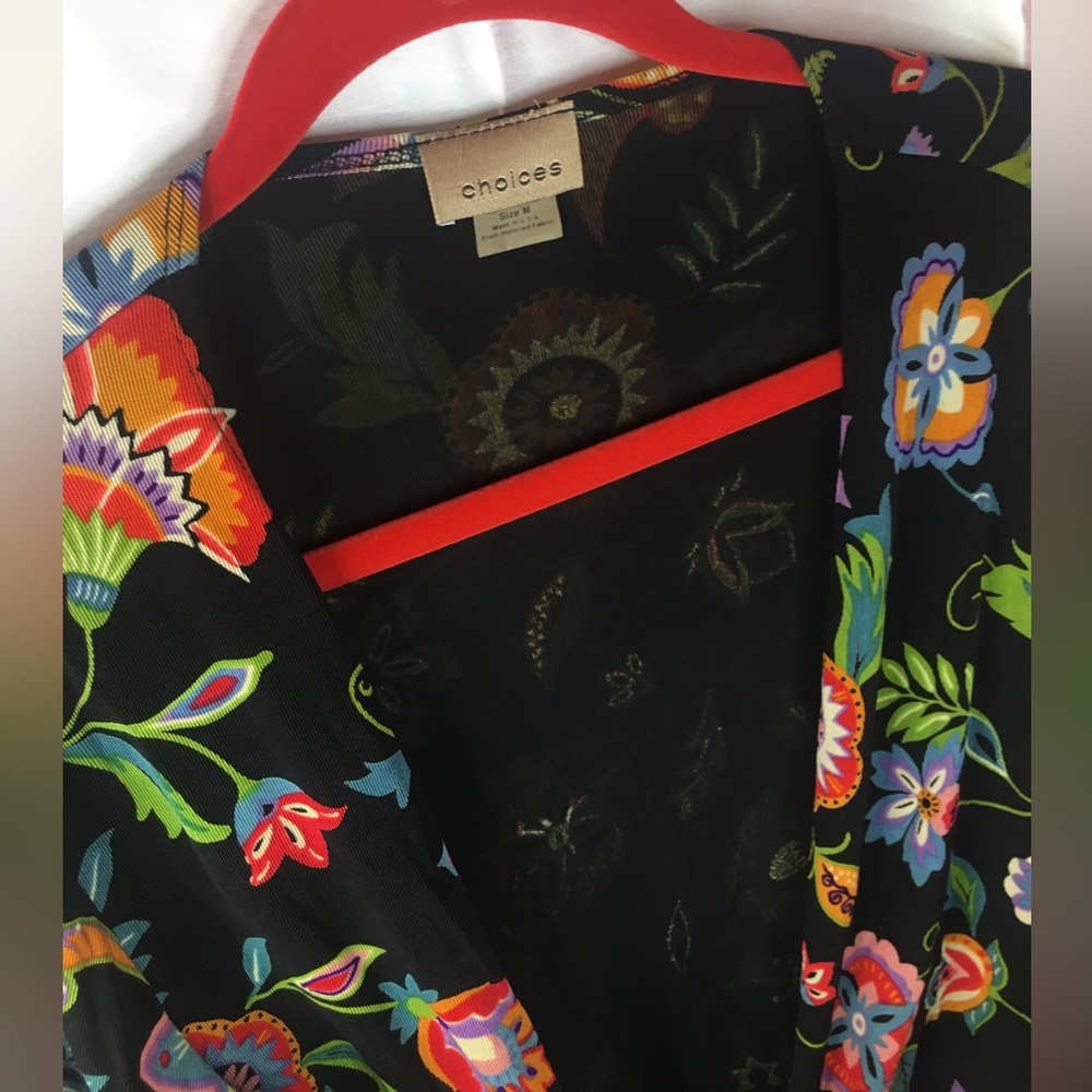 Choices | Women’s Black/Colorful Print Tie Front Blouse Top - Picture 3 of 12